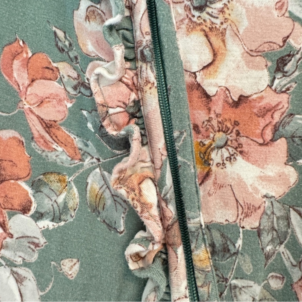 Angel Dear Woodrose Floral Two-Way Ruffle Zipper Footie - Picture 6 of 11